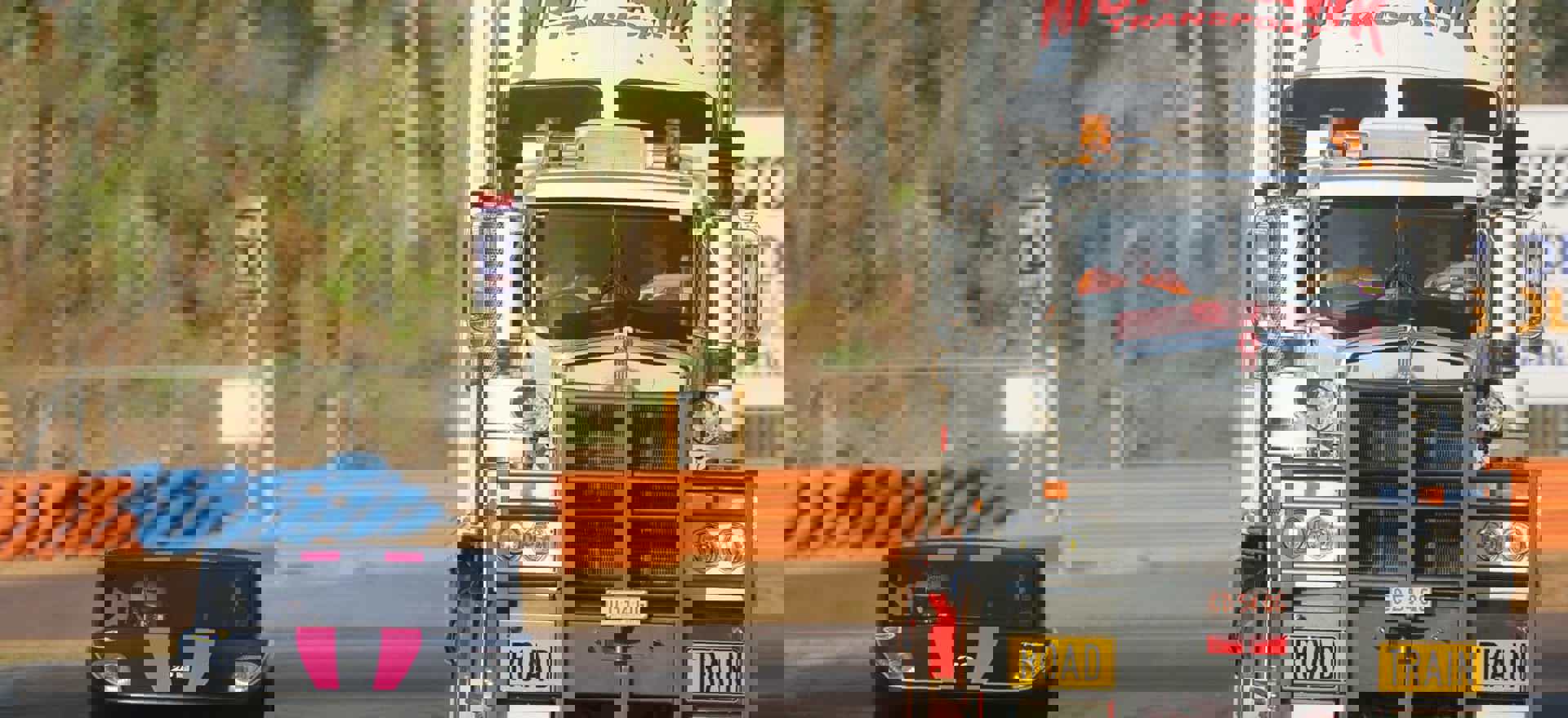 Much Loved Kenworth C509 Takes to the Track with Solar Cars