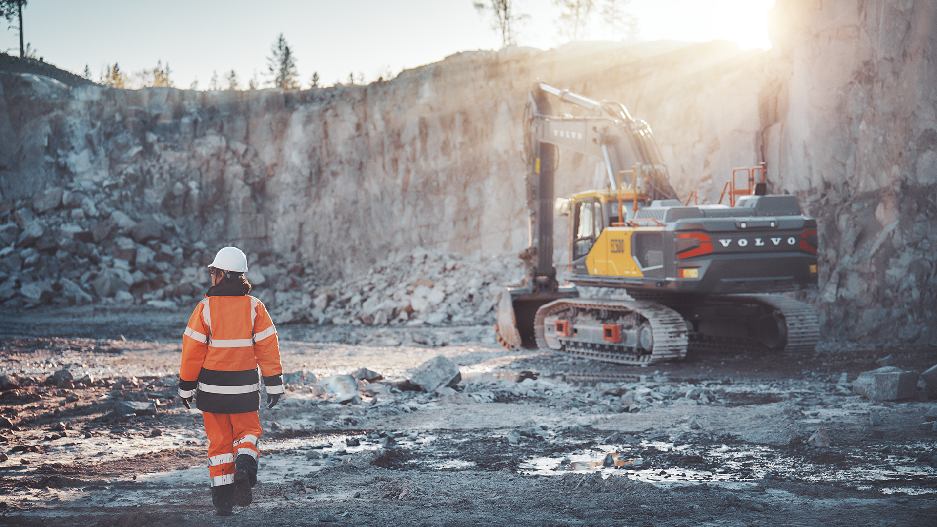 Volvo Excavators Australia | Crawler, Wheeled & Compact