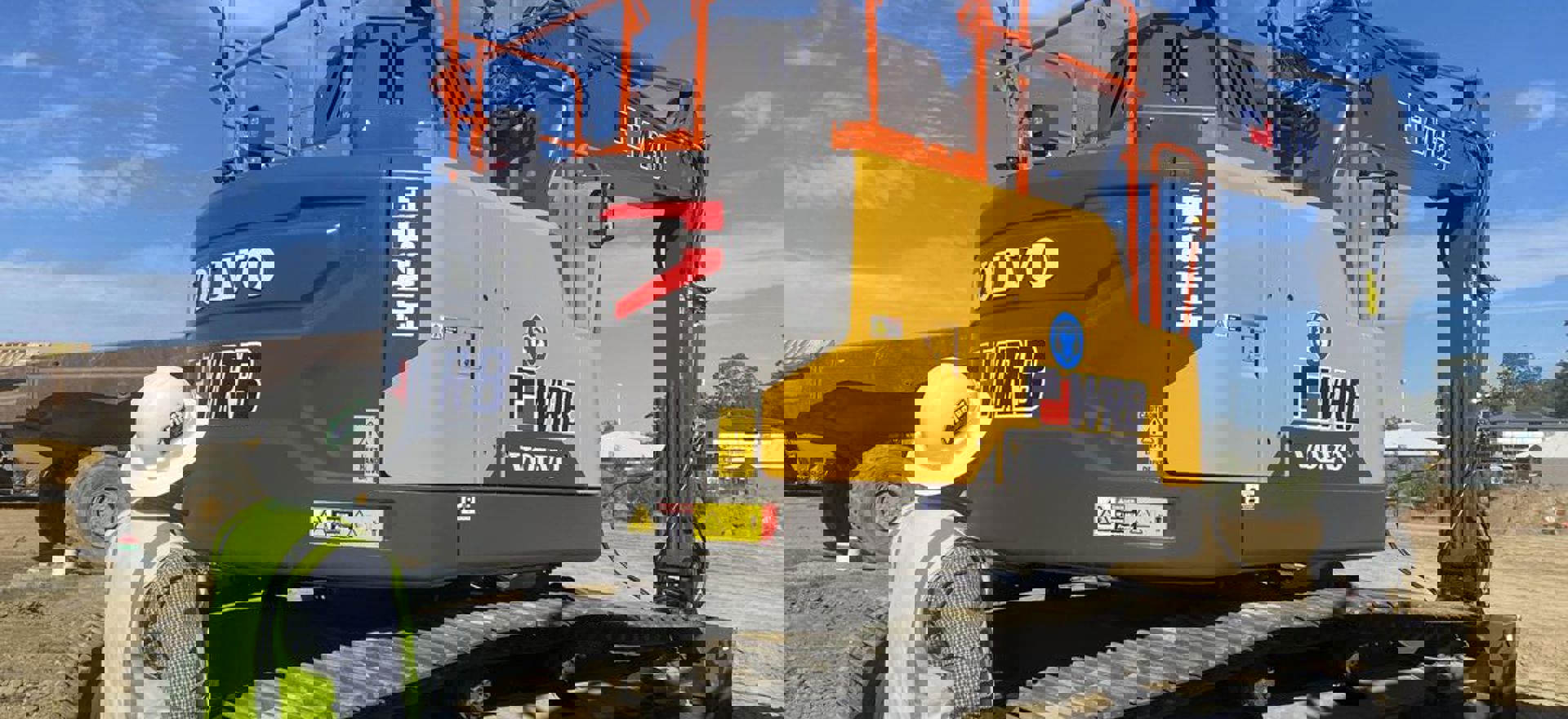 WRB Group's newest addition! The Powerful Volvo ECR355E Excavator