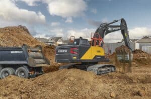 New hydraulic hybrid excavators, same reliable performance 2